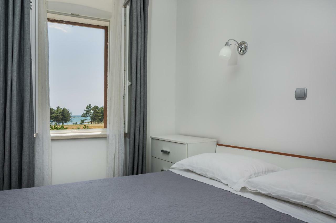 Apartments Mijat Novigrad Istria Eksteriør billede